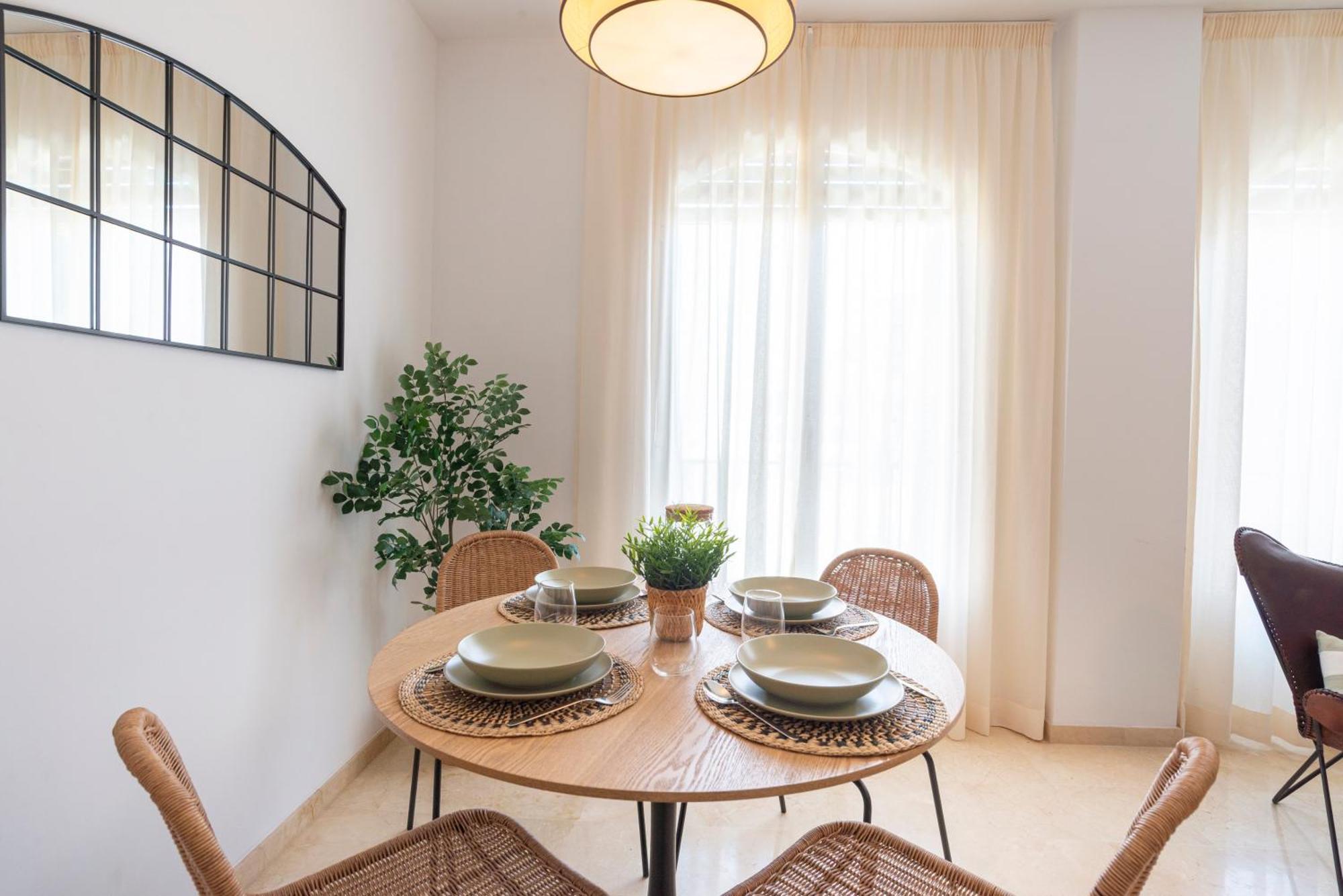 Apartment & Pool In Malaga City Center Екстериор снимка