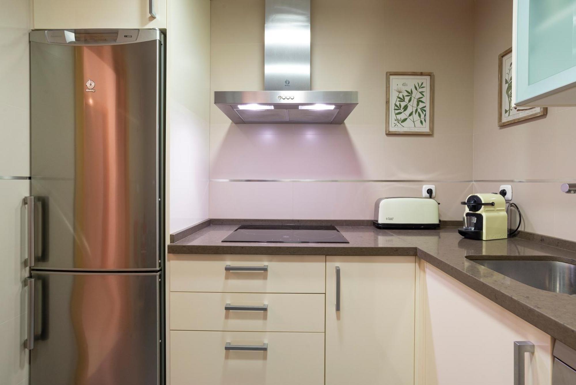 Apartment & Pool In Malaga City Center Екстериор снимка